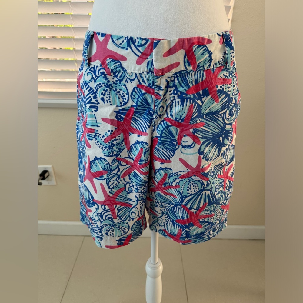 Lilly Pulitzer Chipper Shorts size 8